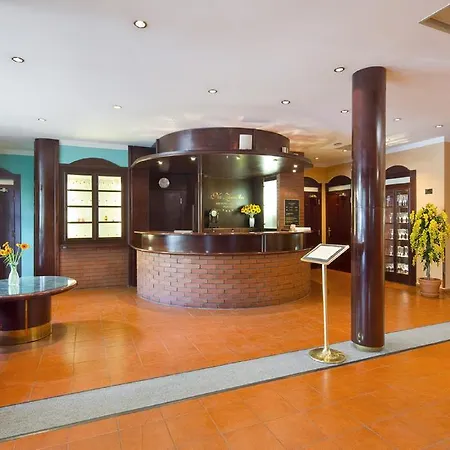 Hotel Na Zamecku 4*
