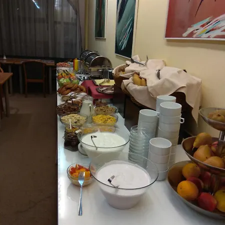 Na Zamecku 4* Prága