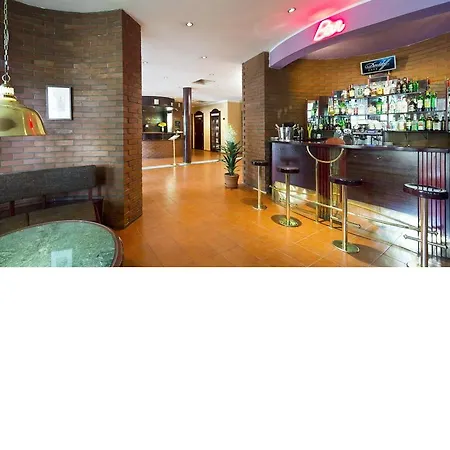 Na Zamecku Otel 4*